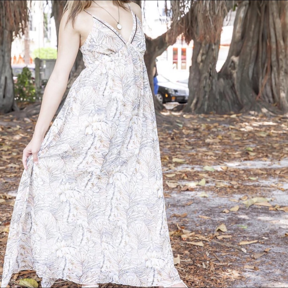 Delilah Maxi